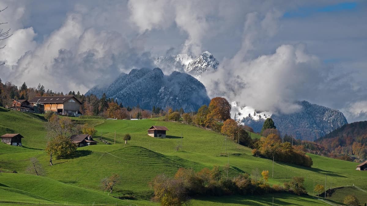 Rogo di Crans-Montana: convocati tre nuovi indagati